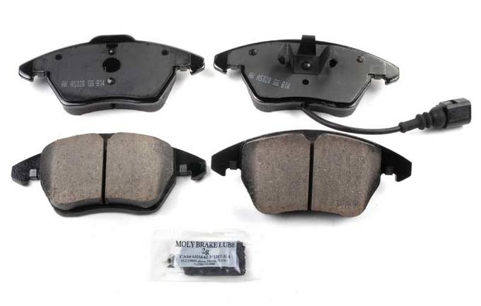 Audi VW Disc Brake Pad Set - Front (Ceramic) (EURO) 5K0698151 - Akebono Euro Ultra-Premium EUR1107